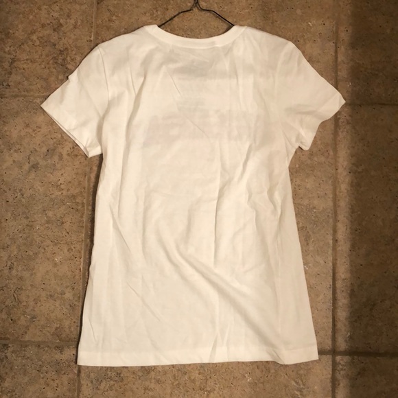 V-neck - Picture 2 of 2